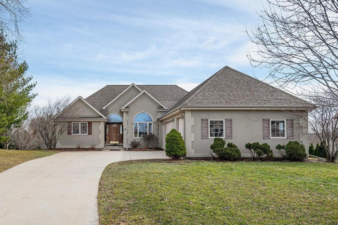 217 Steeple Ct, Johnson Creek, WI 53038