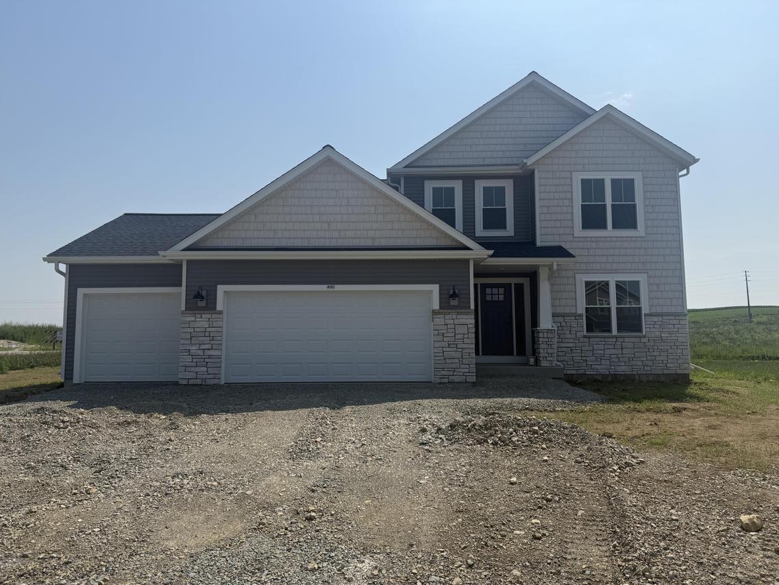 400 Ridgeview Ct, Lake Mills, WI 53551