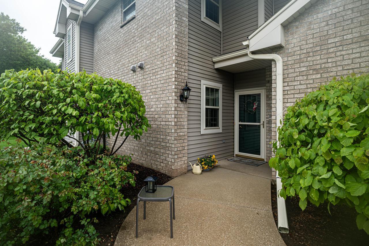 18625 Emerald Cir #A, Brookfield, WI 53045
