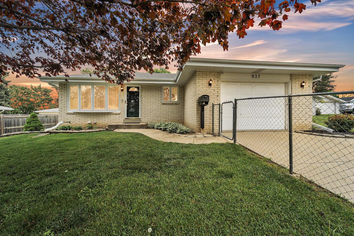 937 Roosevelt Ave, Racine, WI 53406