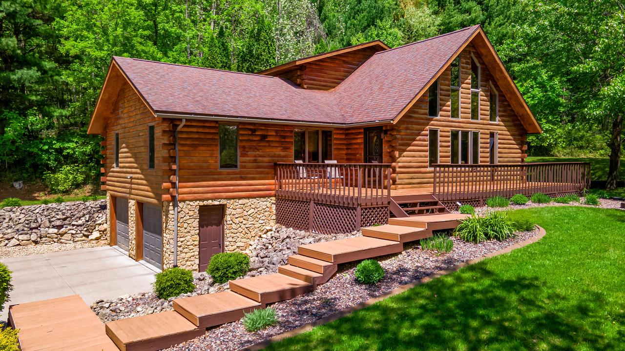 N17795 Trim Rd, Trempealeau, WI 54630