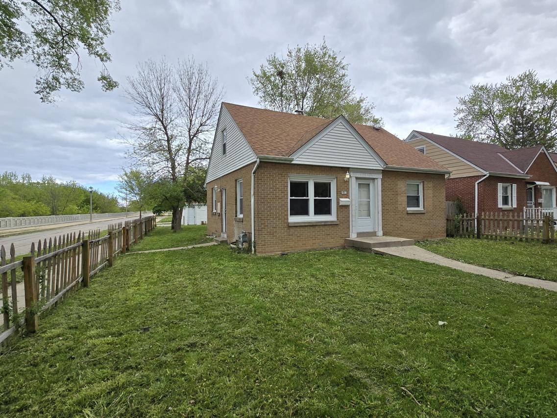 4362 N 41st St, Milwaukee, WI 53216