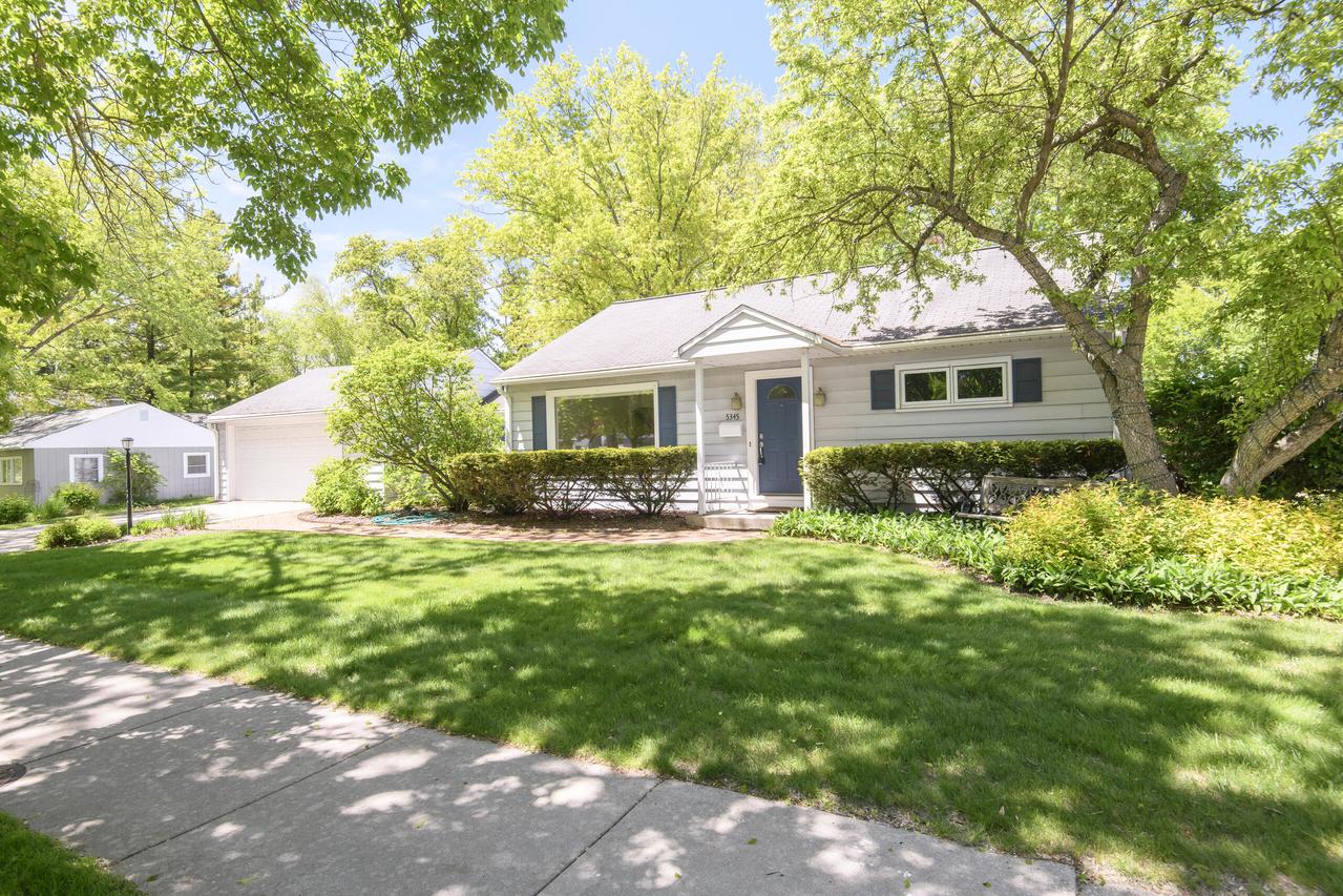 5345 N 107th St, Milwaukee, WI 53225