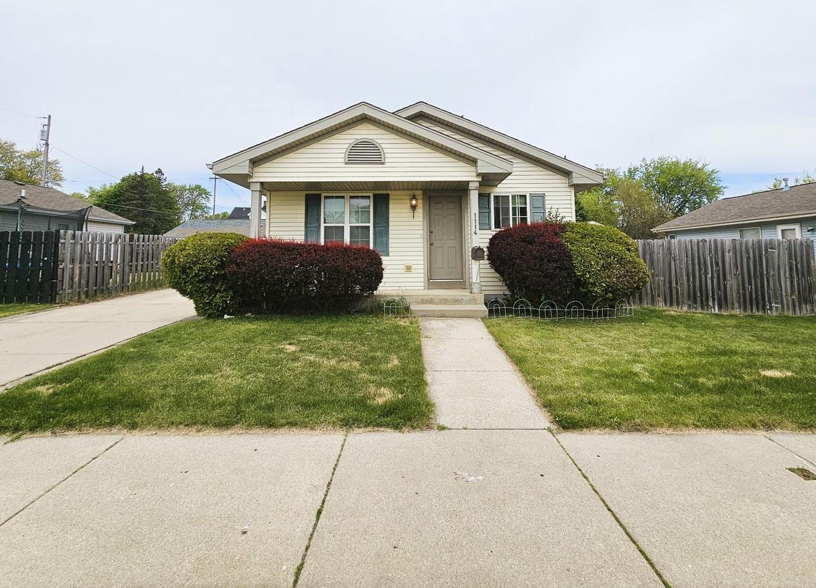 1114 West St, Racine, WI 53404