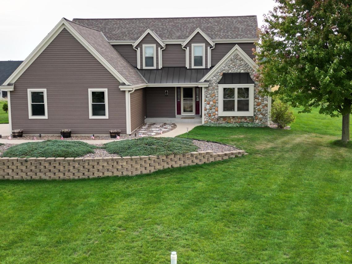 W335N8641 Stone Bank Rd, Merton, WI 53066