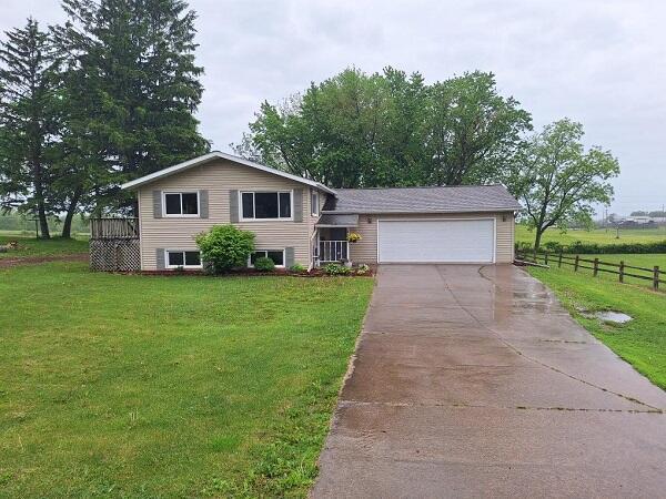 810 Railroad Ave, Viroqua, WI 54665