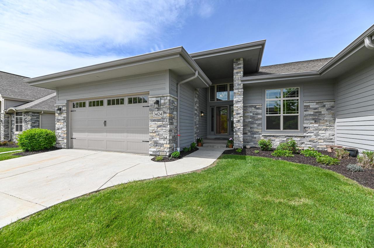 3424 Walnut Trl, Waukesha, WI 53188