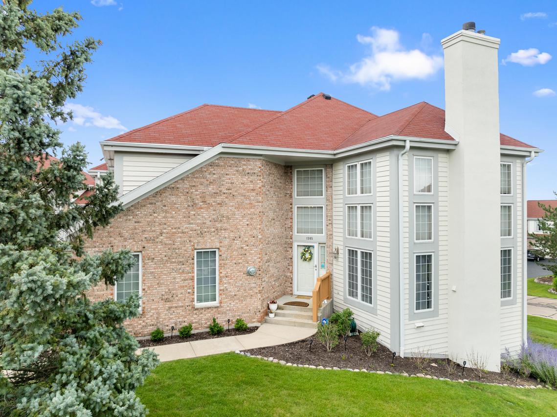 1505 Highland Dr #8-40, Geneva, WI 53147