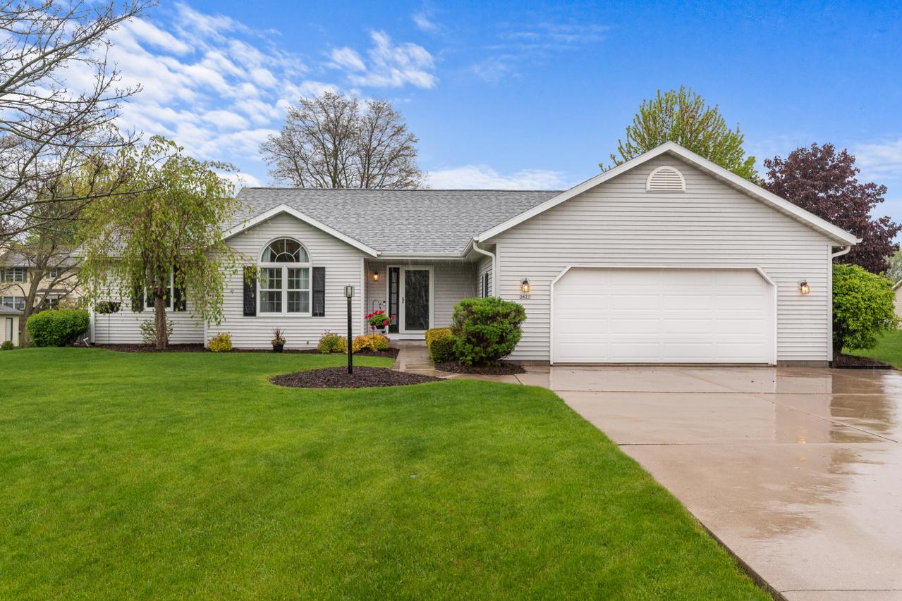 3427 N 49th Pl, Sheboygan, WI 53083