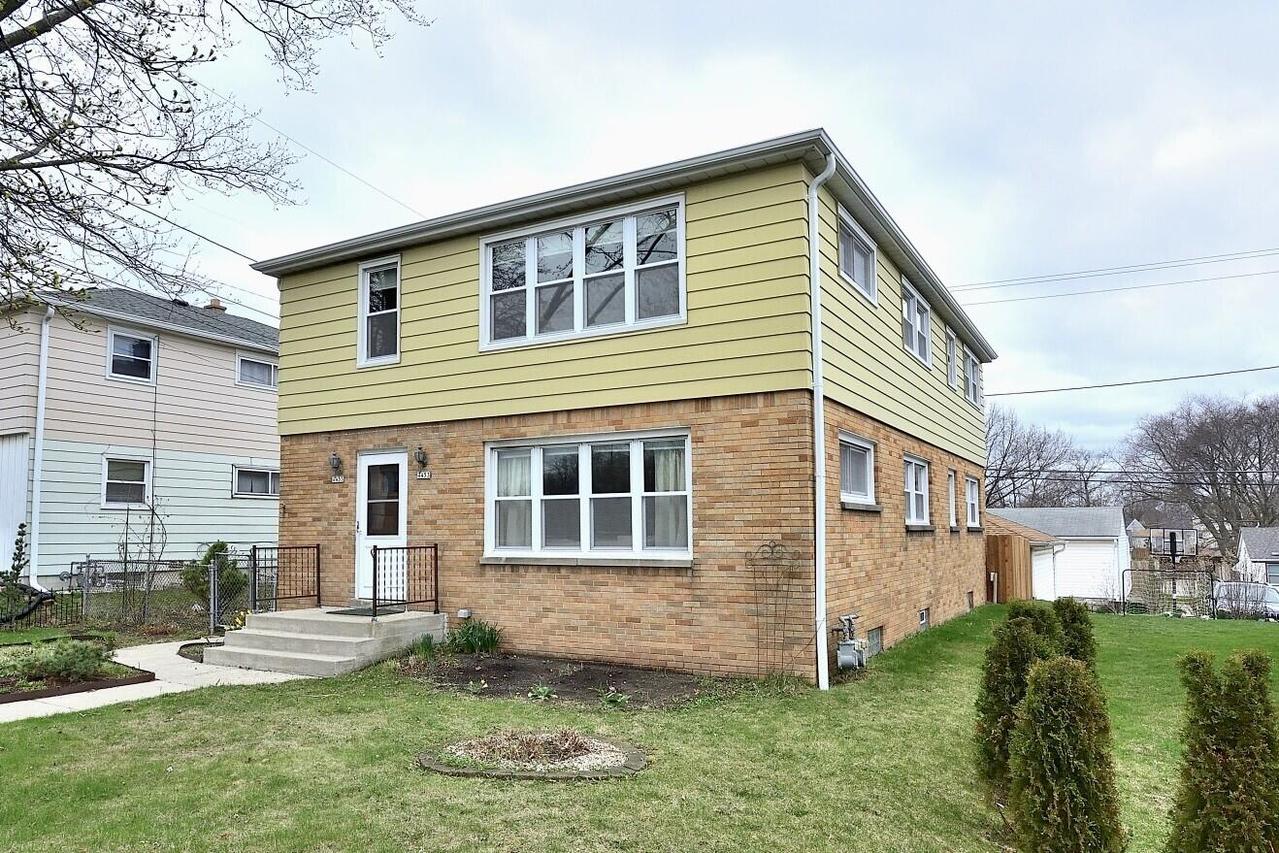 4453 S 20th St #4455, Milwaukee, WI 53221