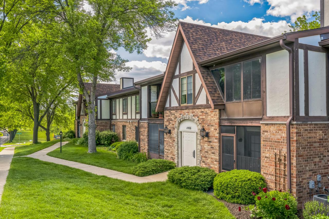 1402 Wheeler Rd #A, Madison, WI 53704