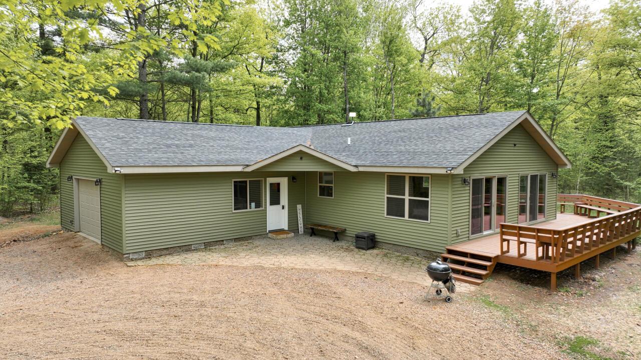 1675 O'neil Rd, Three Lakes, WI 54521