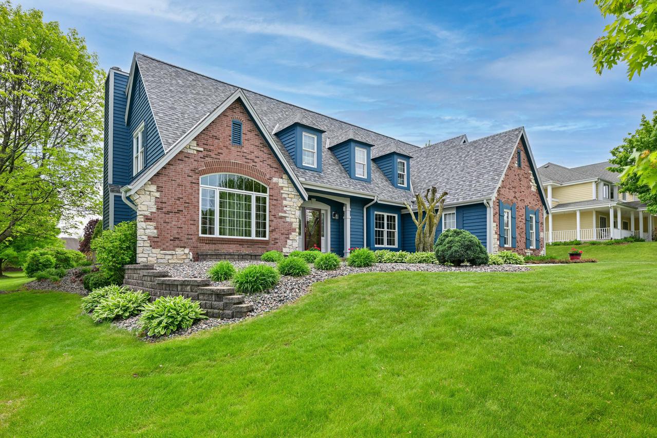 N53W16585 Prairie Dawn -, Menomonee Falls, WI 53051