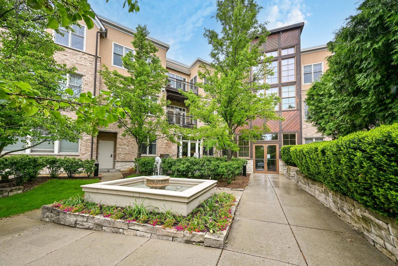 13130 Watertown Plank Rd #302, Elm Grove, WI 53122