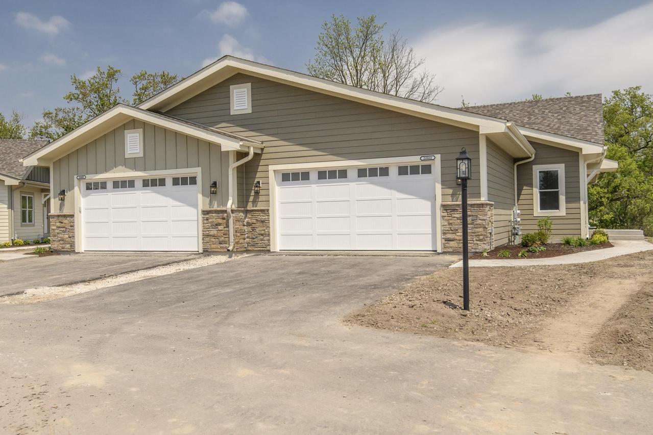 20860 Gray St, Lannon, WI 53046