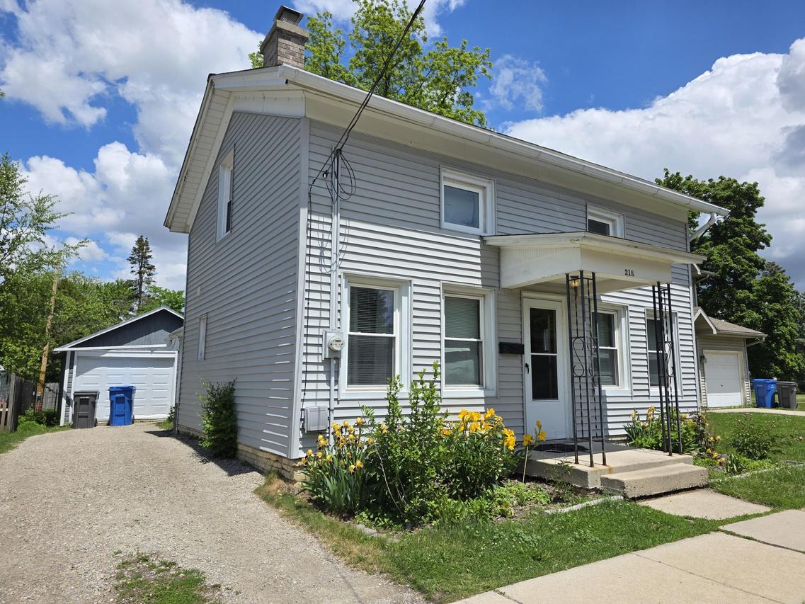 218 Emerald St, Watertown, WI 53098