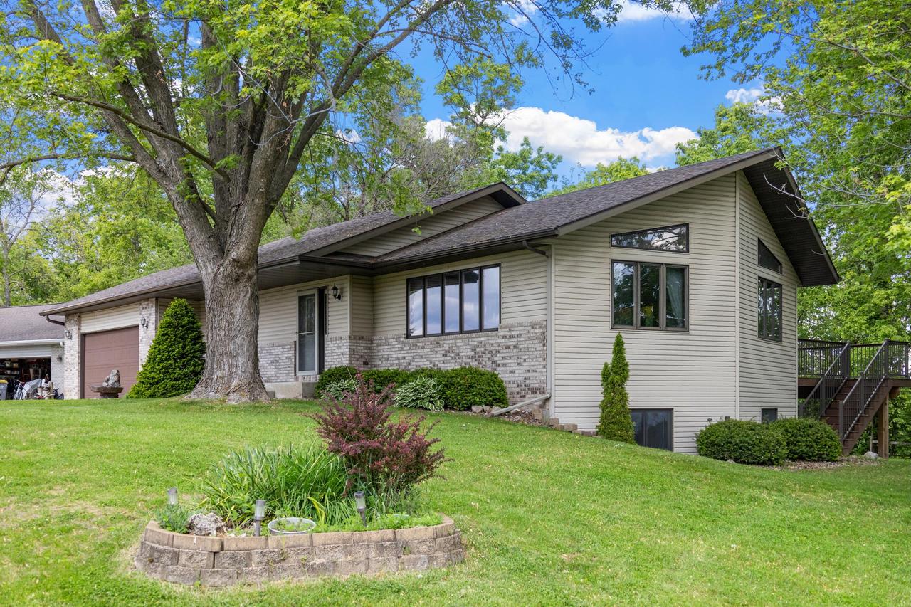 W4710 Lazy Acres Rd, Barre, WI 54601