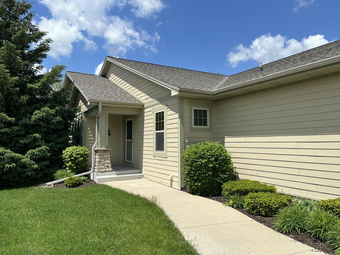 W153S7053 Rosewood Dr, Muskego, WI 53150