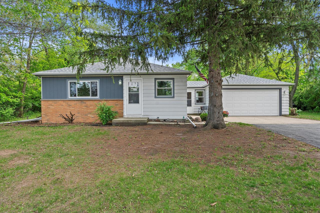 11917 W Beloit Rd, Greenfield, WI 53228