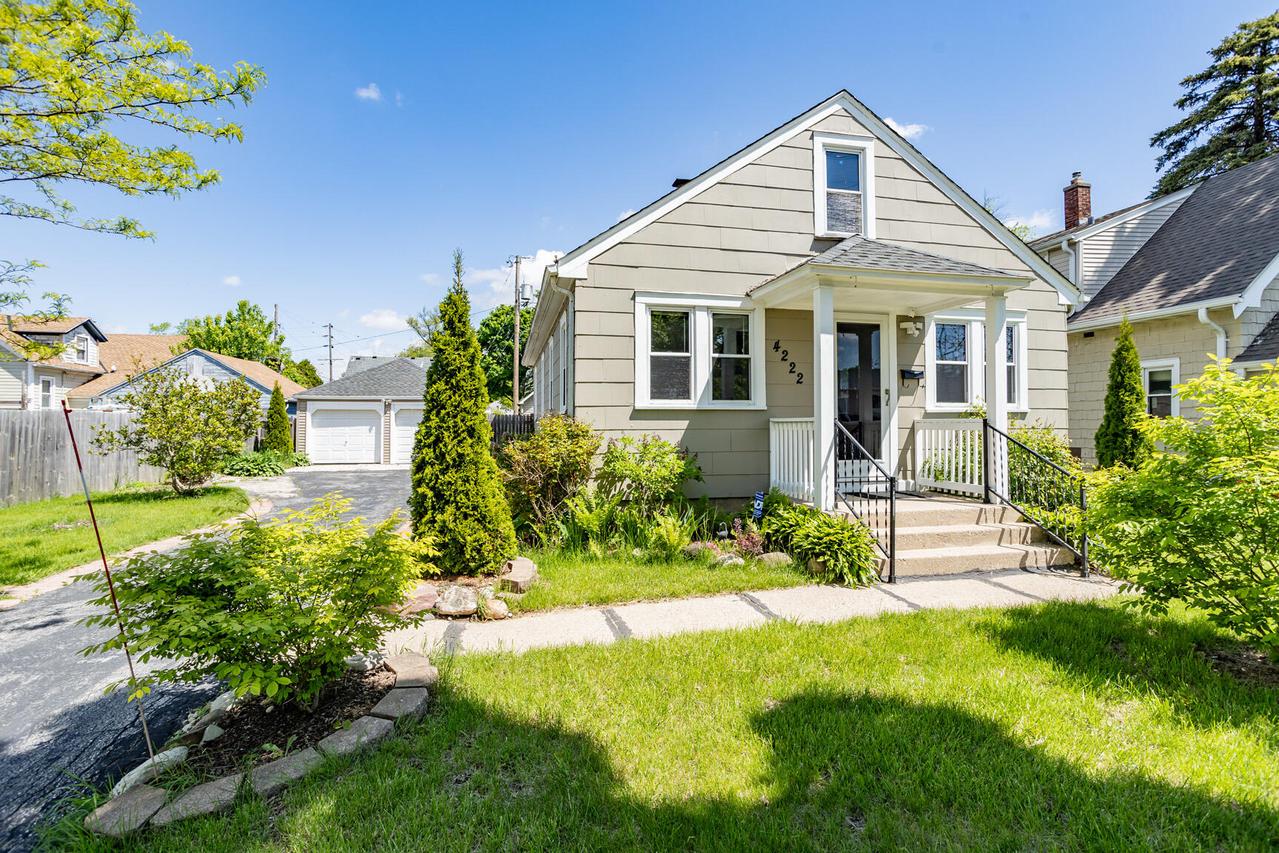 4222 W Thurston Ave, Milwaukee, WI 53209