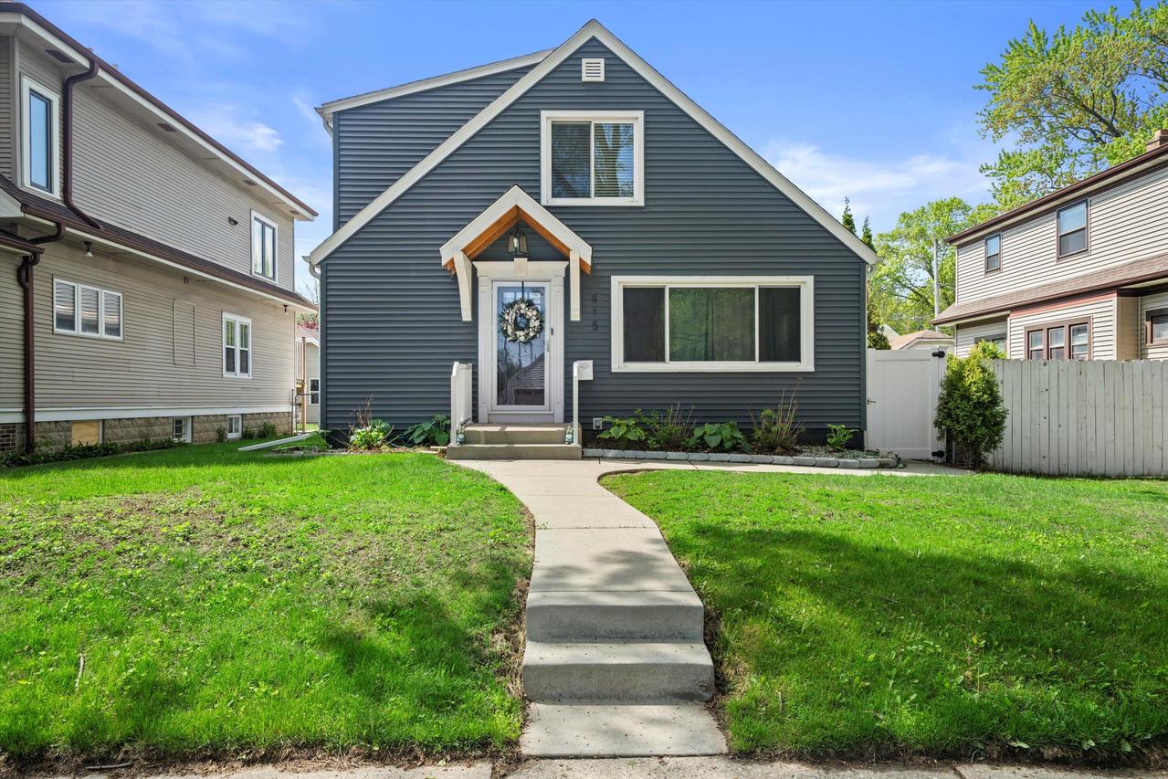 915 E Ohio Ave, Milwaukee, WI 53207