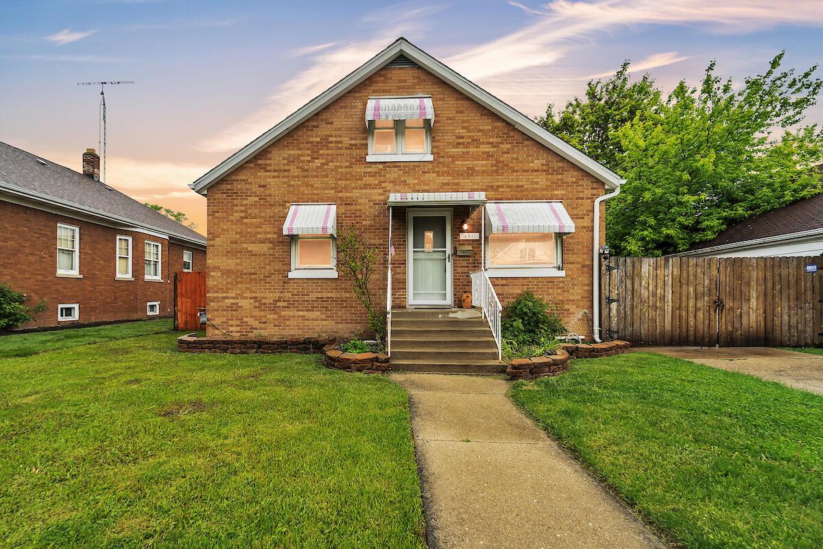 4911 25th Ave, Kenosha, WI 53140