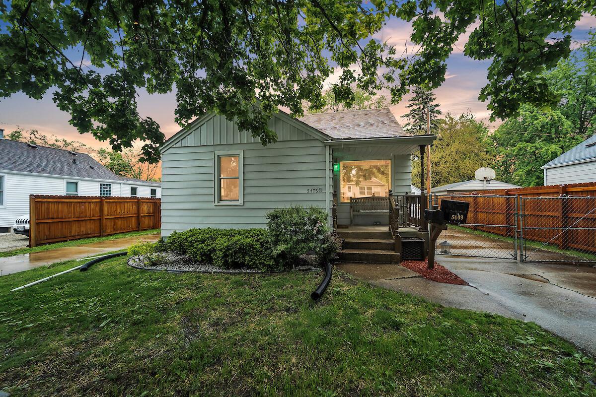 5409 40th Ave, Kenosha, WI 53144