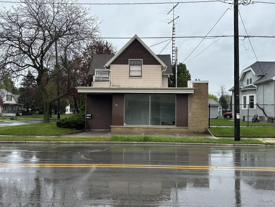 2201 Washington St, Manitowoc, WI 54220