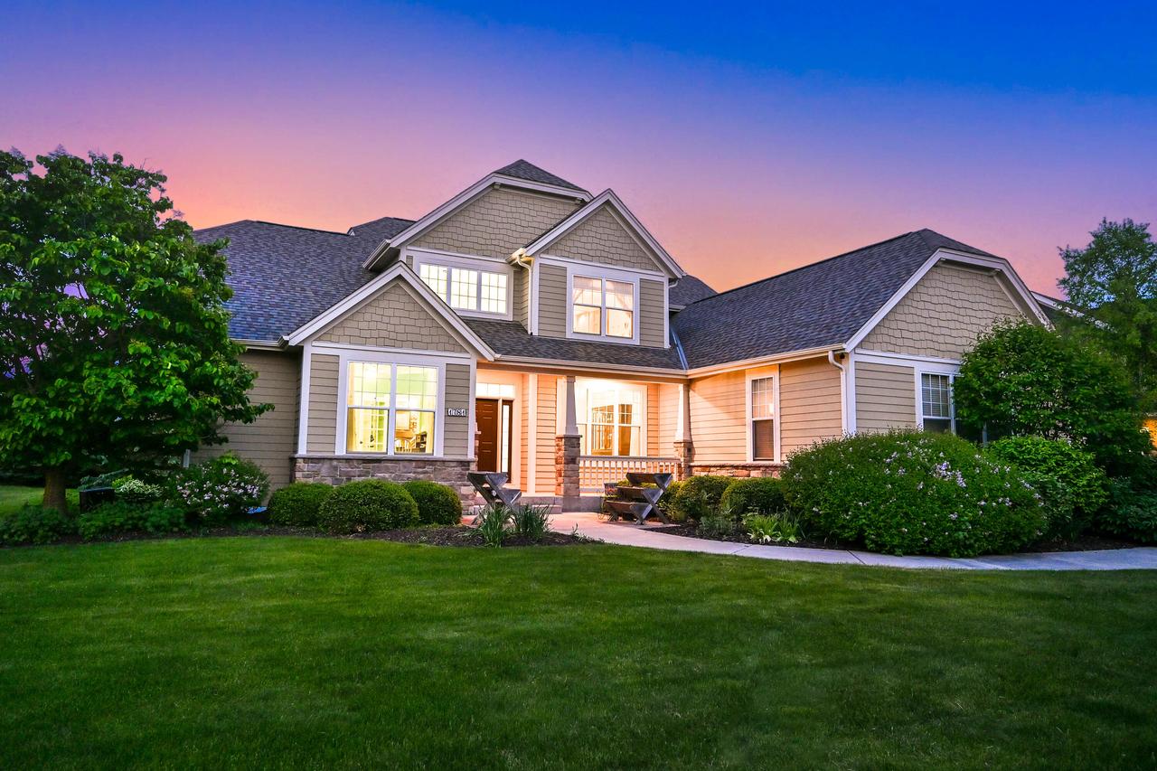 1781 River Lakes, Oconomowoc, WI 53066