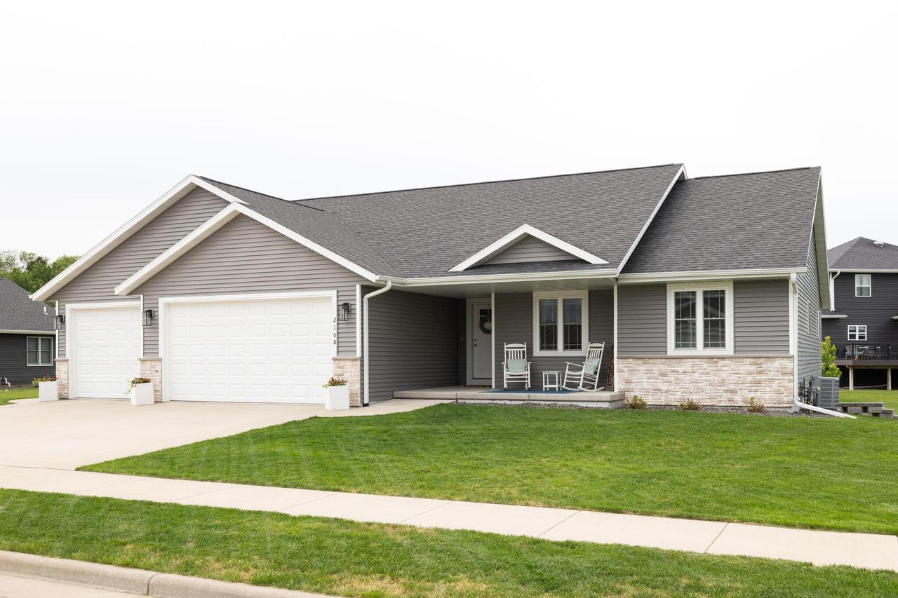 2108 Sierra Ave, Holmen, WI 54636
