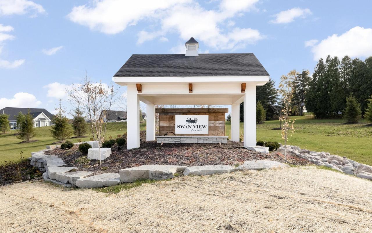 N40W23879 William Way, Pewaukee, WI 53072