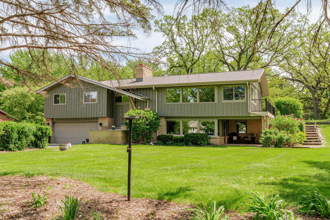 481 E Welsh Rd, Wales, WI 53183