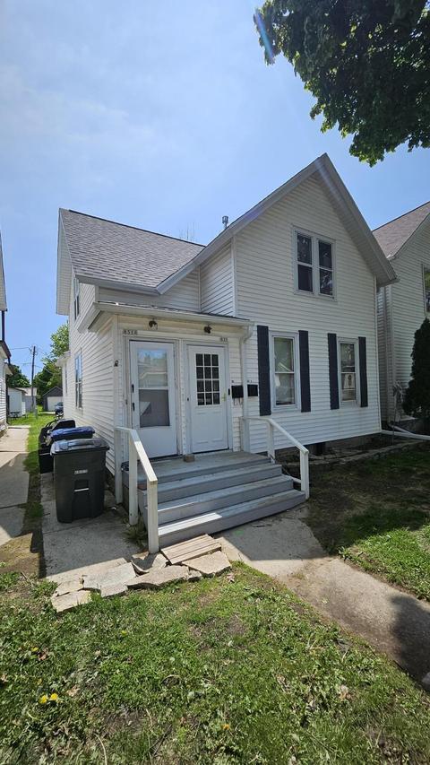 831 Oakland Ave, Sheboygan, WI 53081