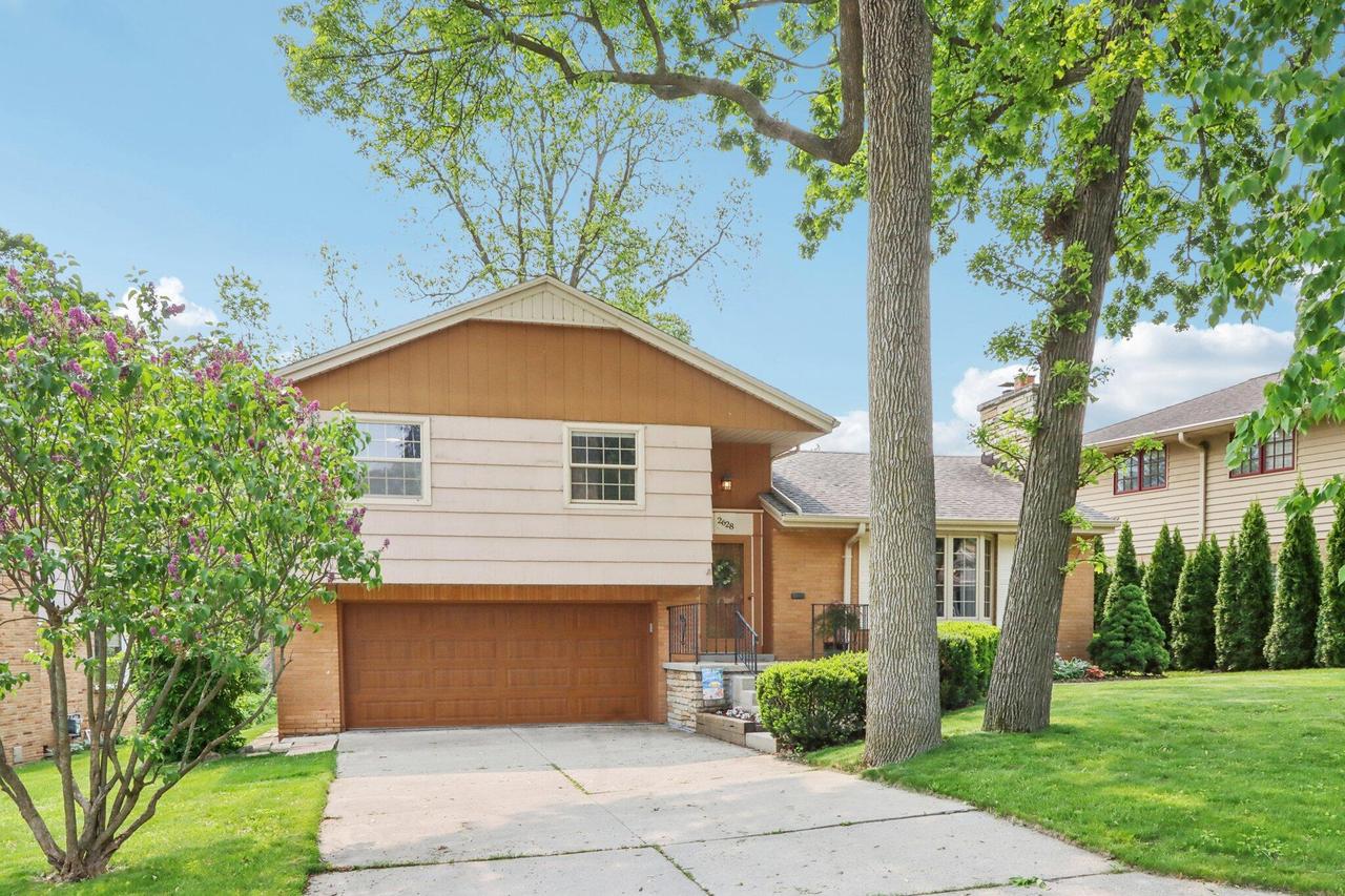2628 S 49th St, Milwaukee, WI 53219