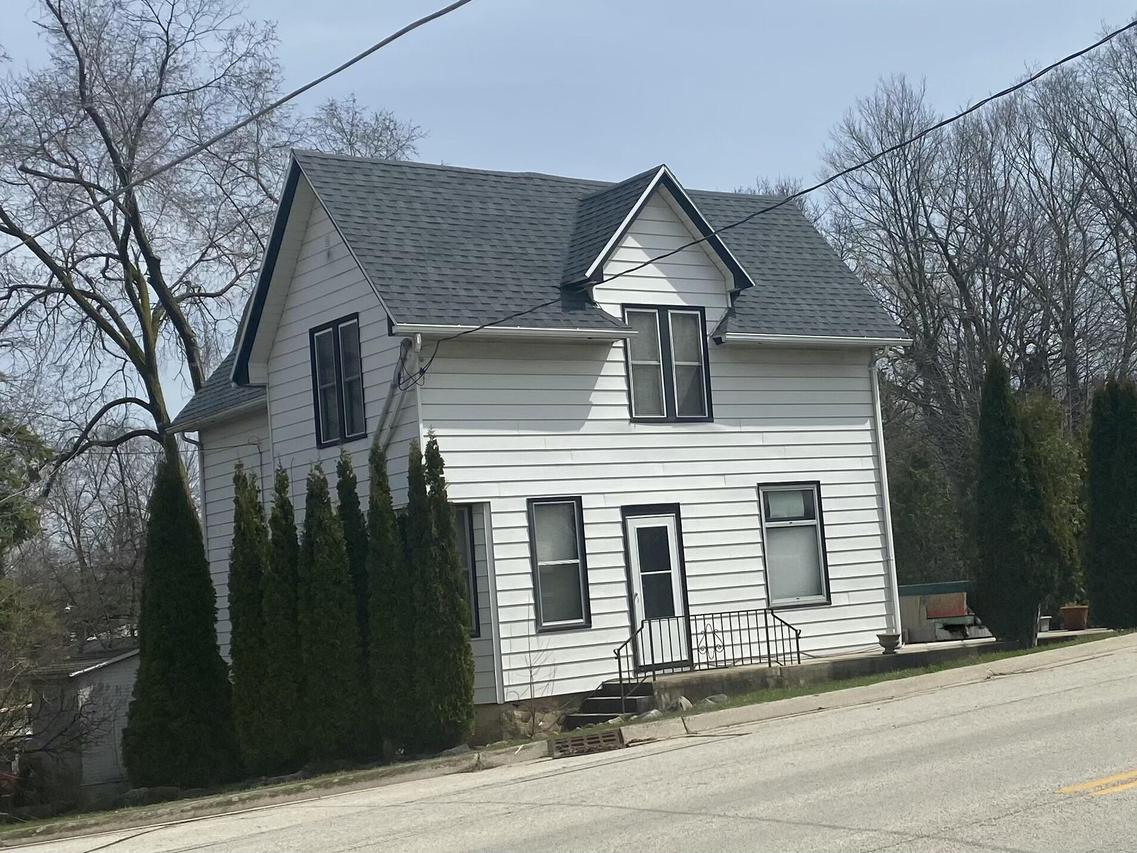 1810 Washington Ave, Cedarburg, WI 53012