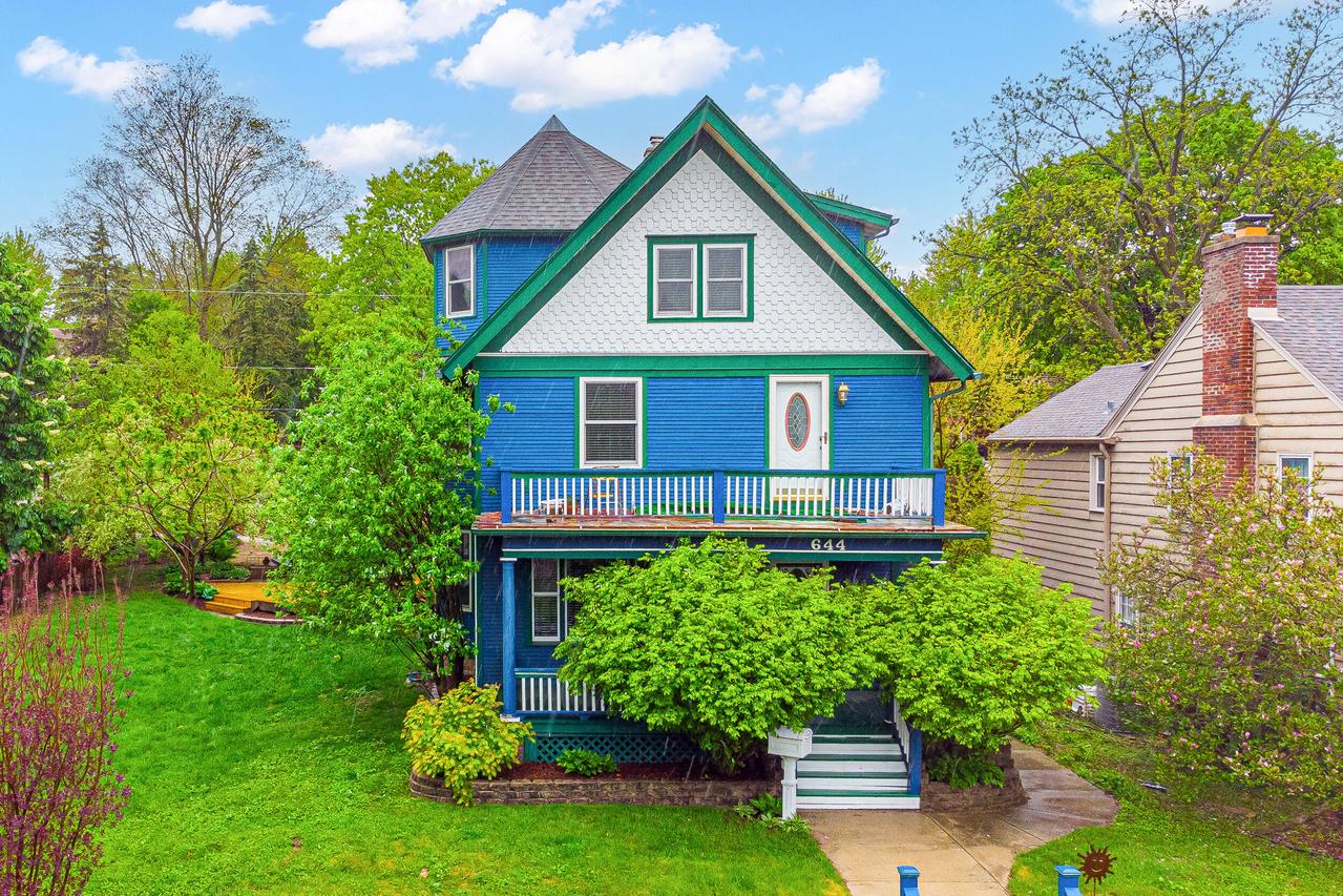 644 S 7th Ave, West Bend, WI 53095