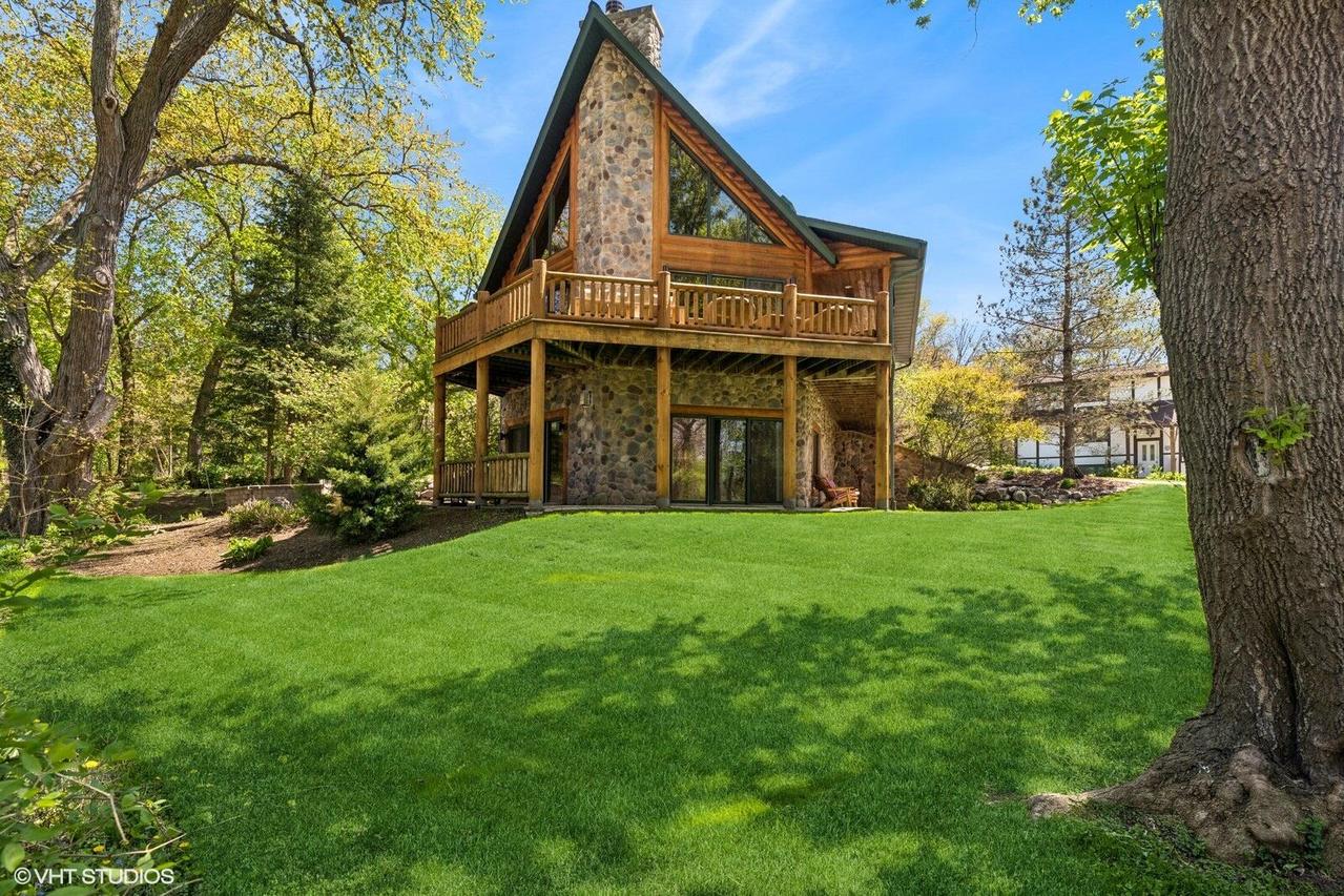 N1770 E Beach Dr, Linn, WI 53147