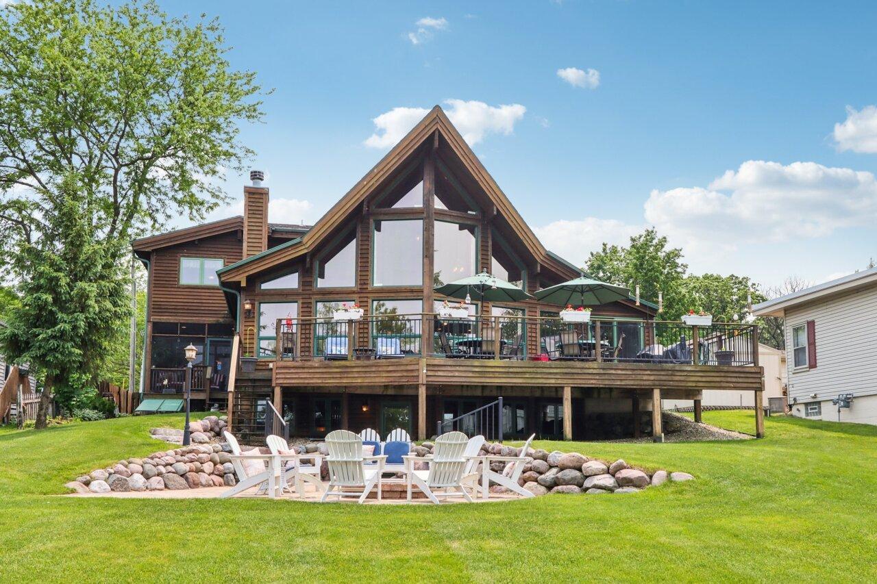 W1446 S South Shore, Palmyra, WI 53156