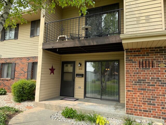 5621 70th St #103D, Kenosha, WI 53142