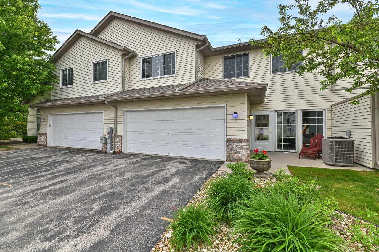 2425 Fox River #H, Waukesha, WI 53189