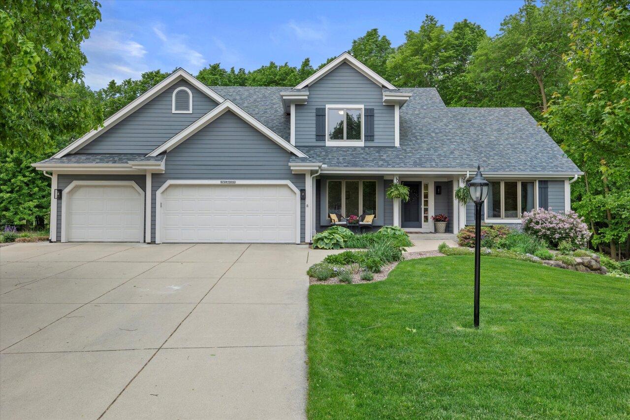 S73W15033 Candlewood Ln, Muskego, WI 53150
