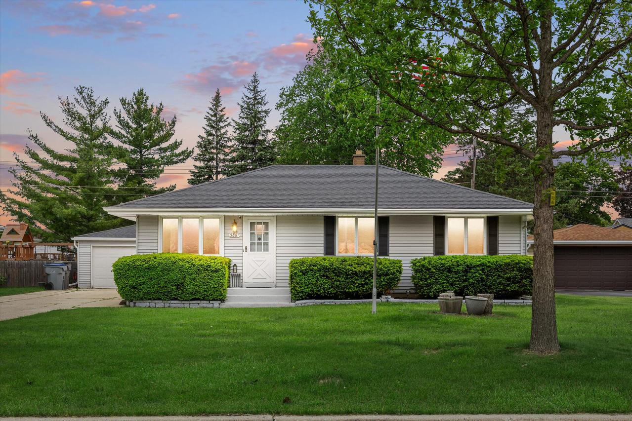5861 S Marilyn St, Milwaukee, WI 53221