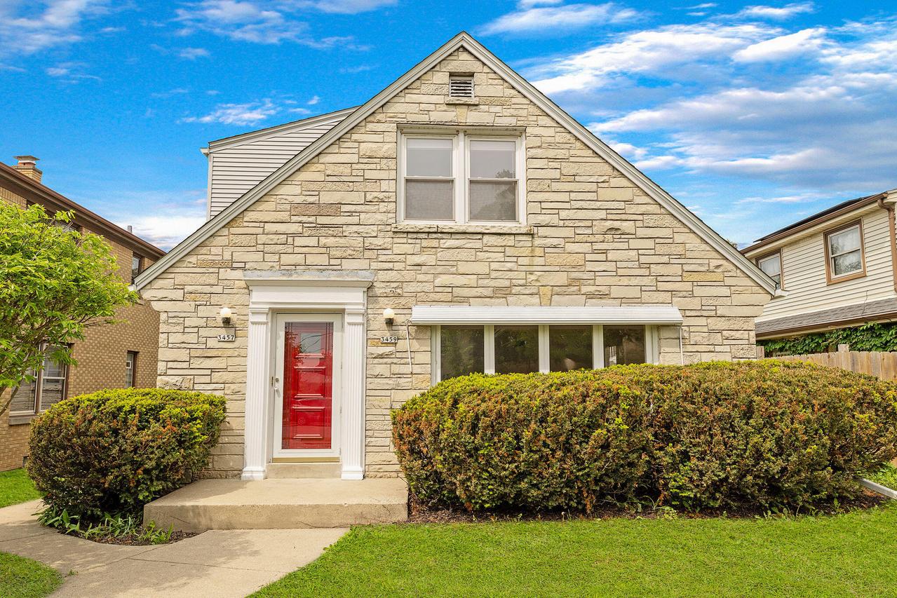 3457 N Dousman St, Milwaukee, WI 53212
