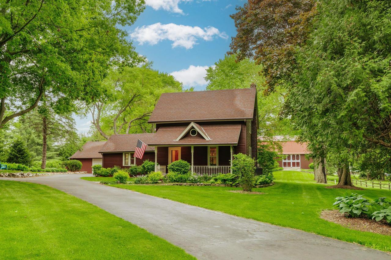 W256N5676 North Hill, Lisbon, WI 53089