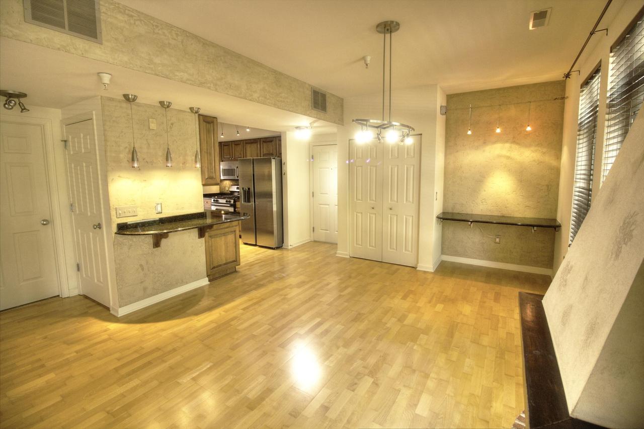 688 N Midvale Blvd #201, Madison, WI 53705