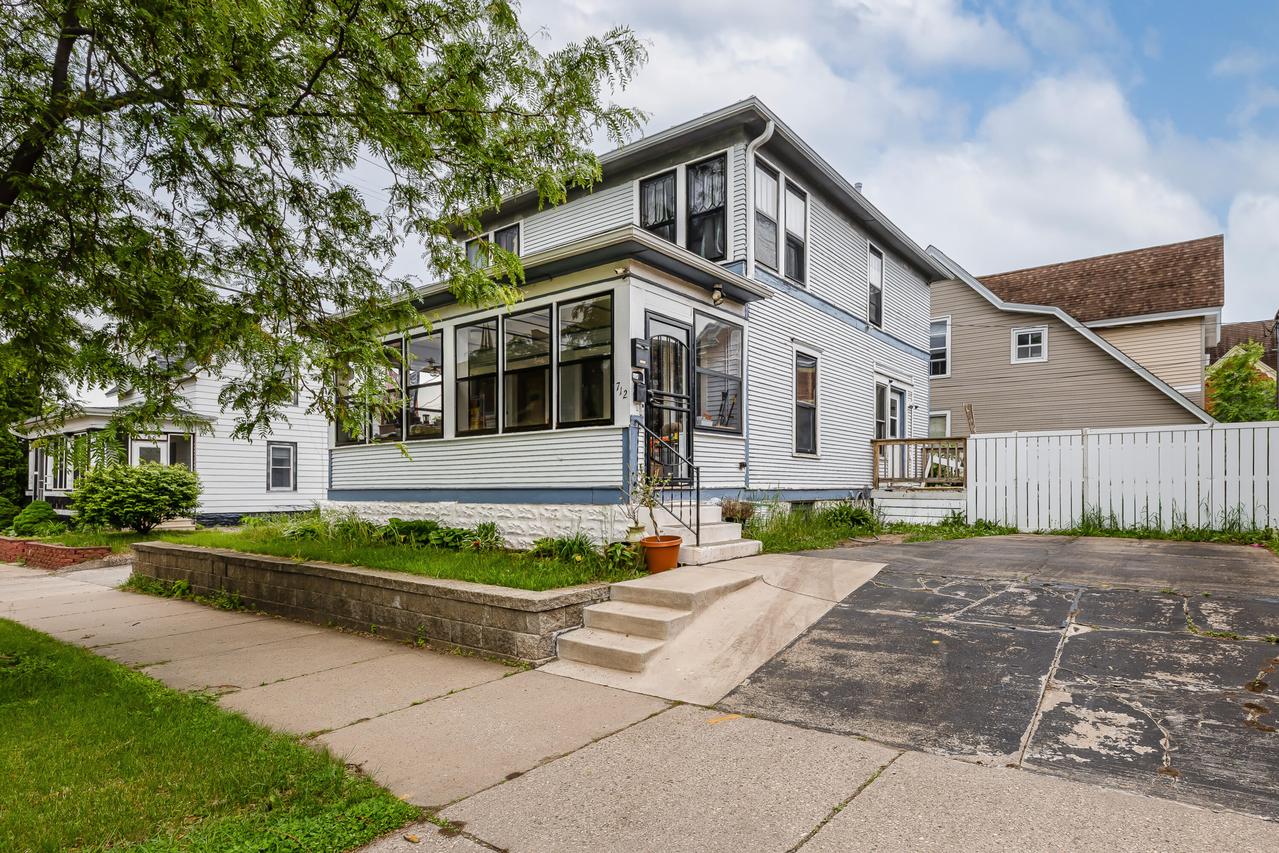 712 St Paul St, La Crosse, WI 54601