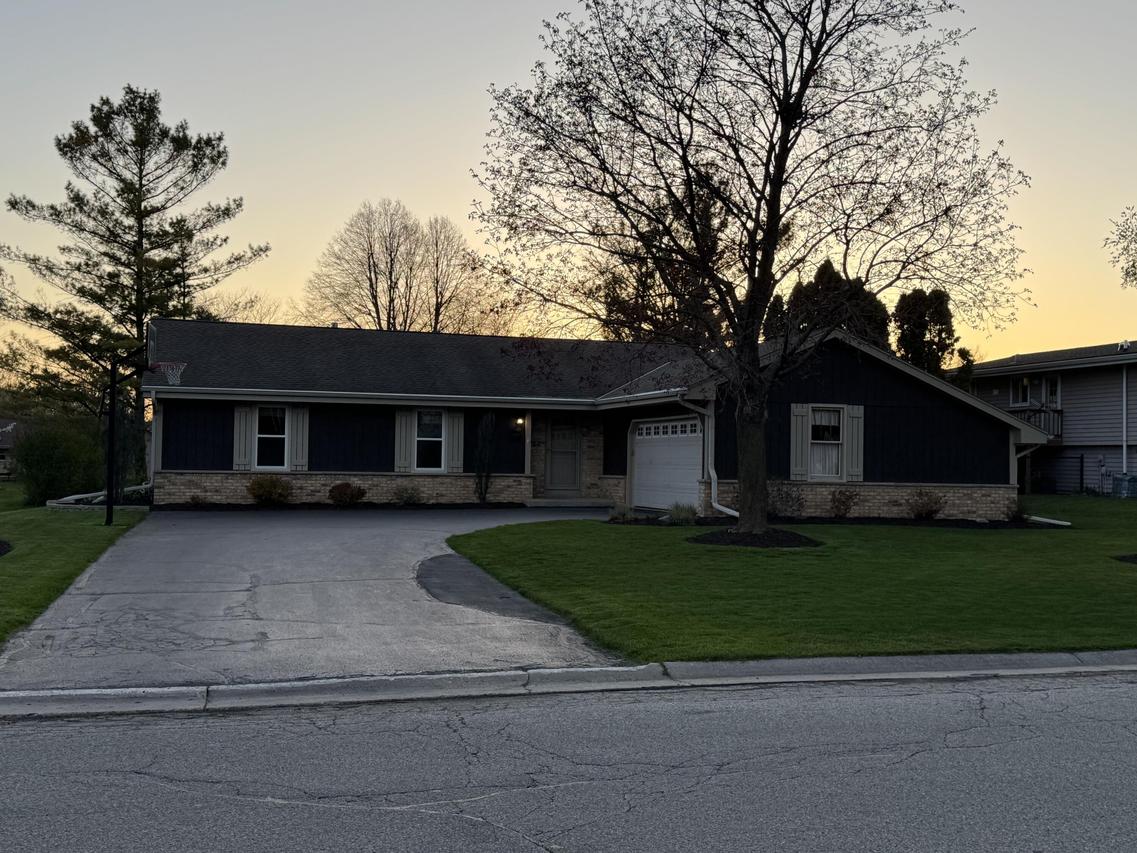 W159N10905 Legend Ave, Germantown, WI 53022