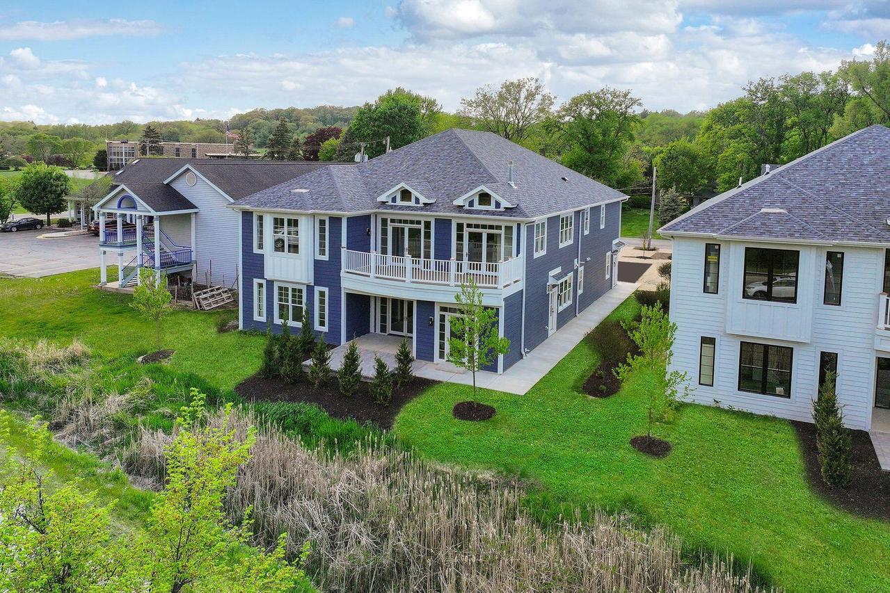 571 Mill St #1, Fontana, WI 53125