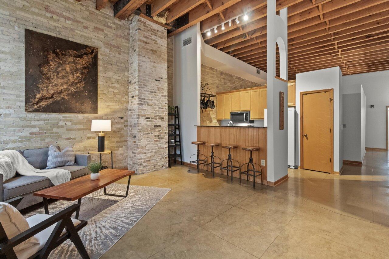 771 N Water St #25, Milwaukee, WI 53202