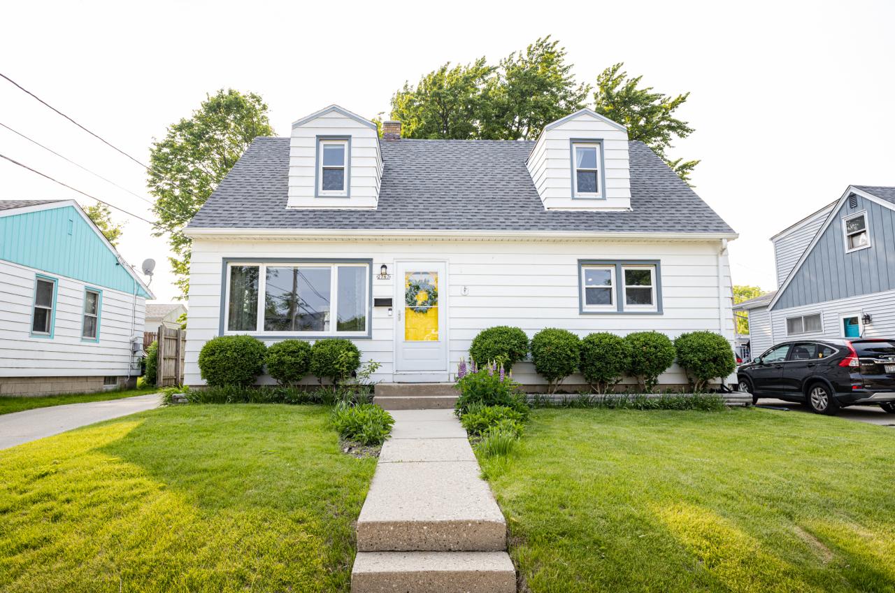 2767 S 64th St, Milwaukee, WI 53219